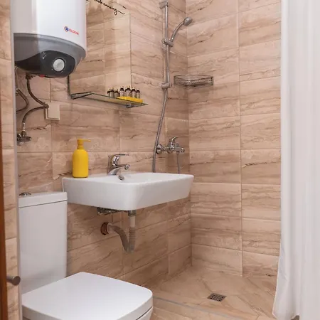 Nest Apartment