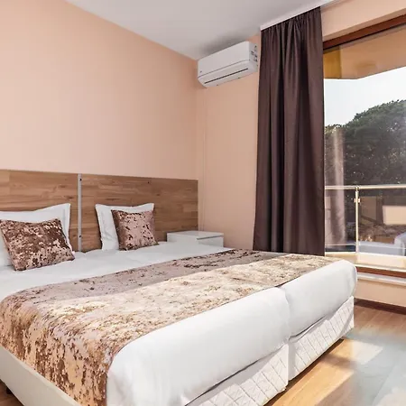 Nest Apartment *